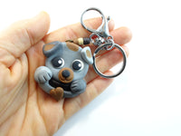 Porte-clés géant chien gris